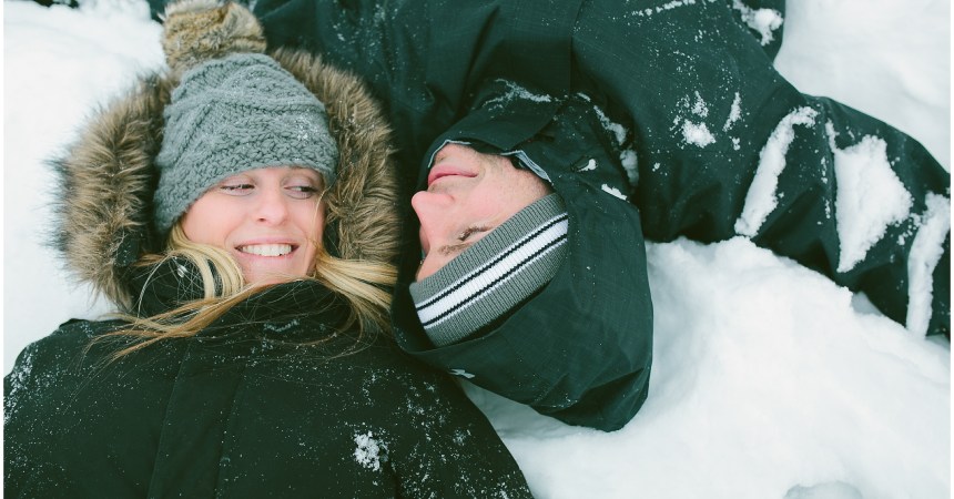 Engagement Photos in the Snow